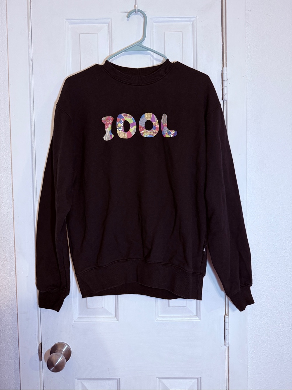 Black 'IDOL' Graphic Crewneck Sweatshirt - Unbranded